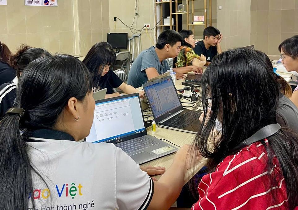 Vì Sao Việc Luyện Thi Chứng Chỉ Tin Học Rất Cần Thiết